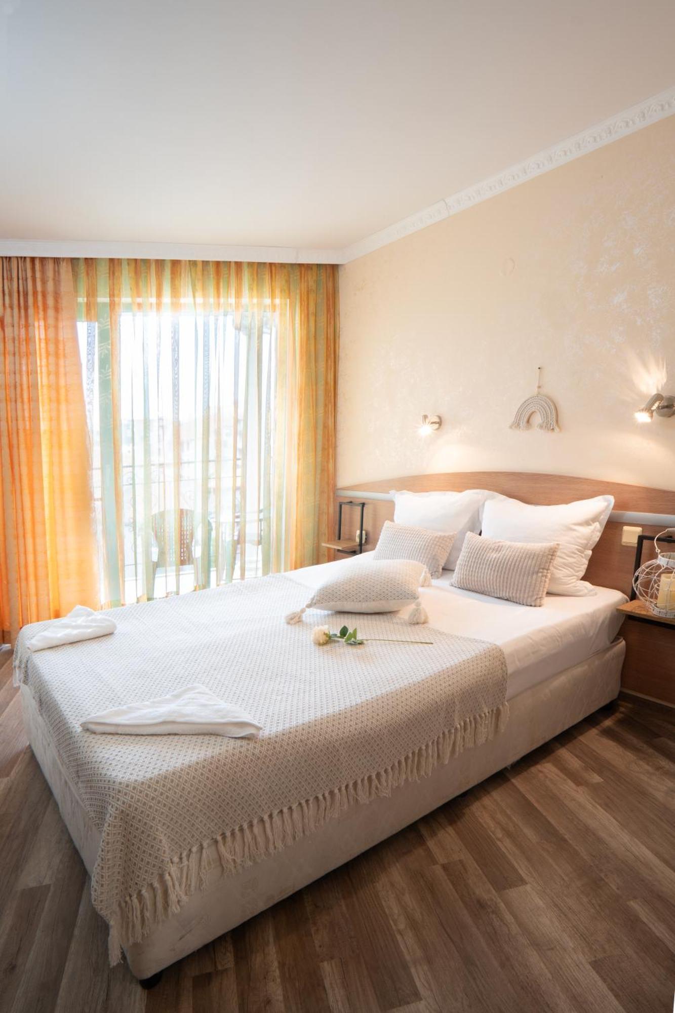 Hotel Zeus Ahyolu Dış mekan fotoğraf